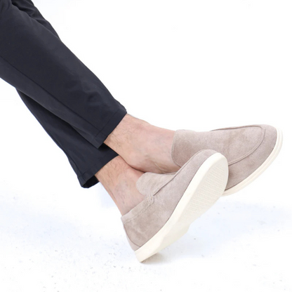Mocassins em Camurça com Acabamento Elegante e Estilo Moderno para Homen