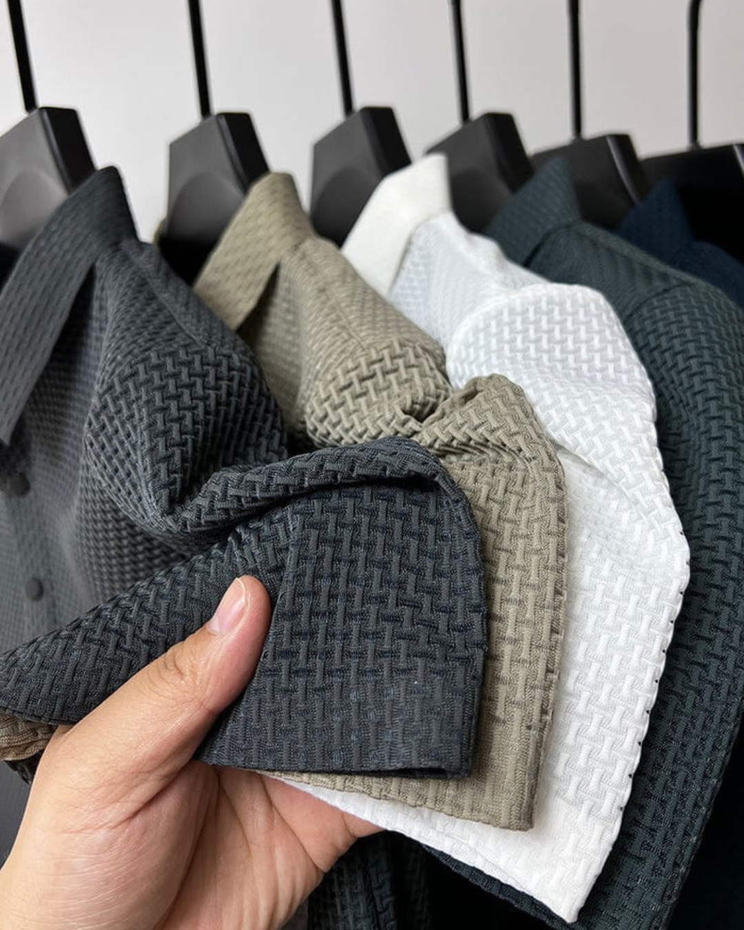 Camisa Pólo de Seda Premium com Estilo Minimalista