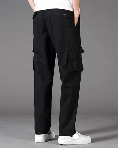 Calças confortáveis de corte holgado e com vários bolsos