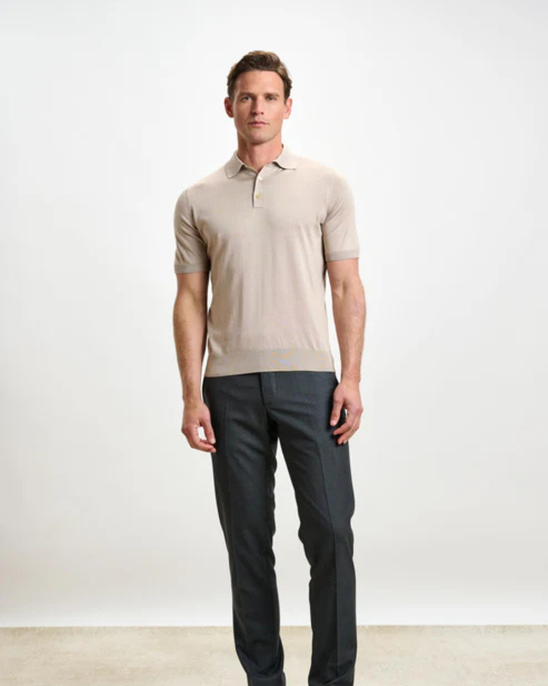 Camisa pólo com mangas curtas elásticas