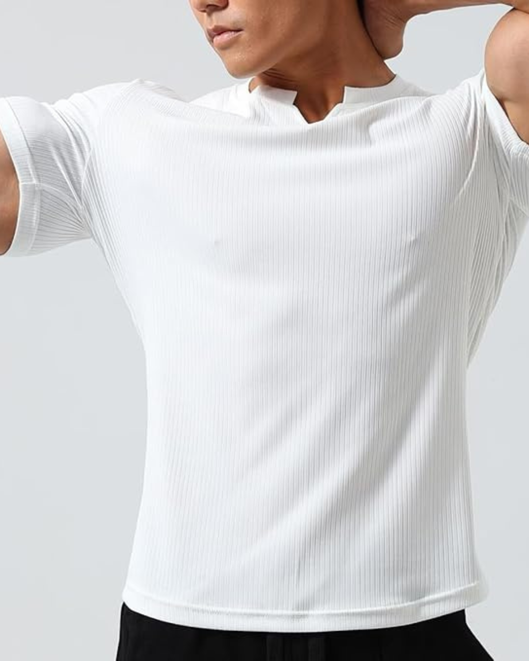 Camisola desportiva de manga curta, folgada, em algodão com decote em V, para homem