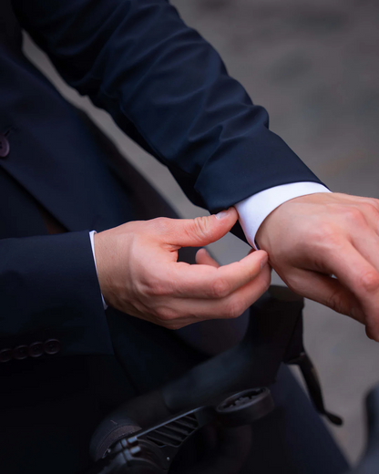 Conjunto de casaco e calças elegante para homem