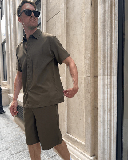 Conjunto de duas peças em tecido respirável para homem