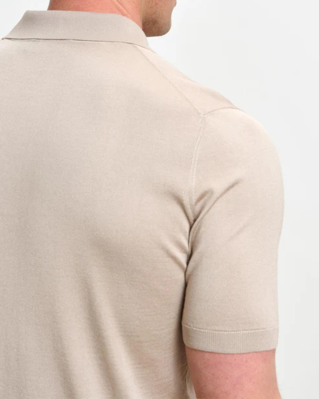 Camisa pólo com mangas curtas elásticas