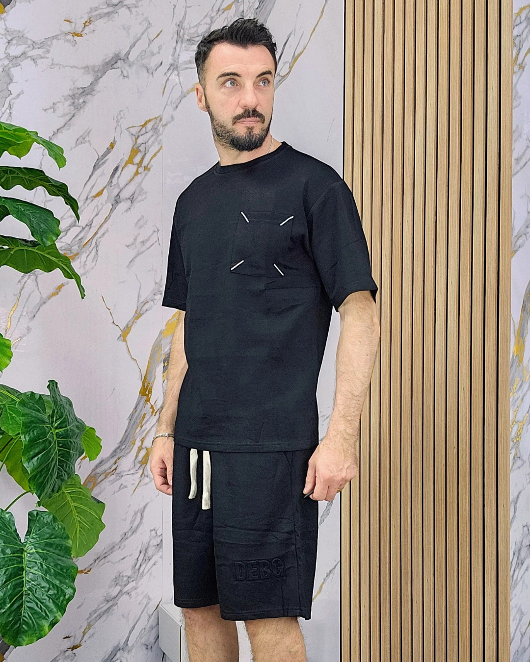 Conjunto Desportivo de Duas Peças em Tecido Respirável com um Ajuste Confortável para Homen