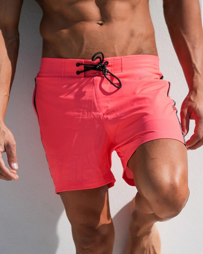 Bermudas de natação com forro resistente a riscos e cintura ajustável